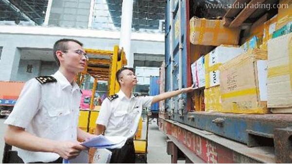 進出境快件如何進行報關？